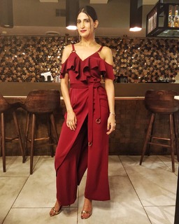 Aahana Kumra feet photo 20
