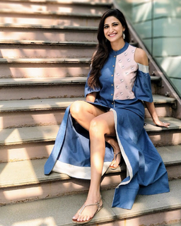 Aahana Kumra feet photo 13