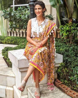 Aahana Kumra feet photo 12