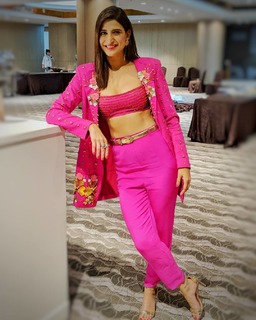 Aahana Kumra feet photo 5
