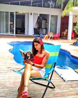 Aahana Kumra feet photo 9