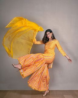 Aahana Kumra feet photo 18