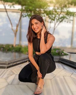 Aahana Kumra feet photo 19