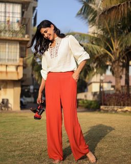 Aahana Kumra feet photo 14