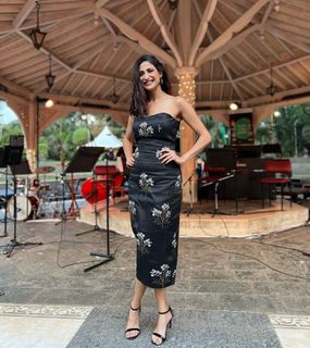 Aahana Kumra feet photo 8