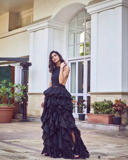 Aahana Kumra feet photo 13