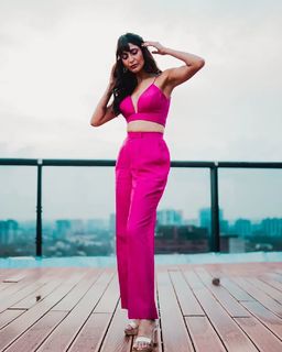 Aahana Kumra feet photo 16