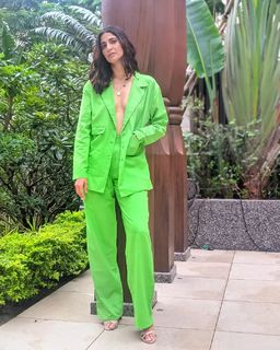 Aahana Kumra feet photo 10