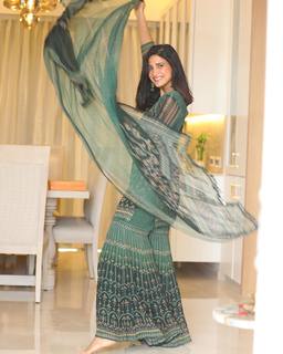 Aahana Kumra feet photo 17