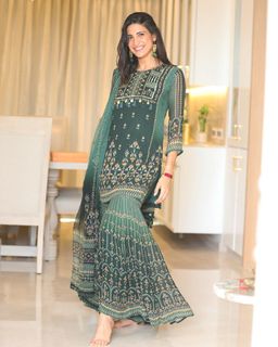 Aahana Kumra feet photo 15