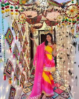 Aahana Kumra feet photo 2