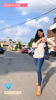 Aahana Kumra feet photo 2