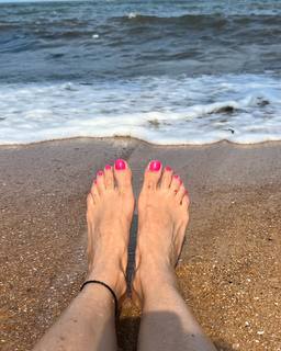 Aahana Kumra feet photo 8
