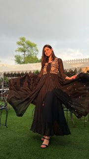 Aahana Kumra feet photo 5