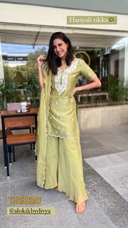Aahana Kumra feet photo 20