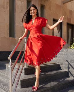Aahana Kumra feet photo 11