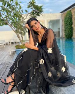 Aahana Kumra feet photo 12