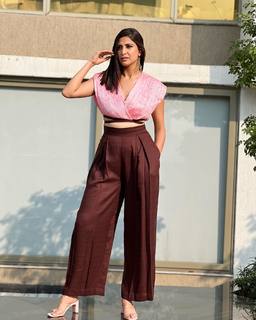 Aahana Kumra feet photo 9