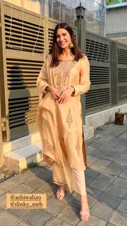 Aahana Kumra feet photo 19