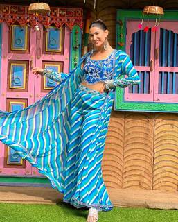Aahana Kumra feet photo 14