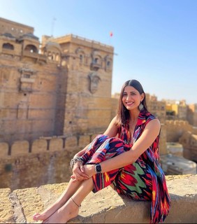 Aahana Kumra feet photo 16