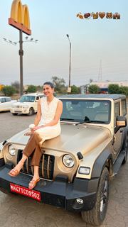 Aahana Kumra feet photo 9