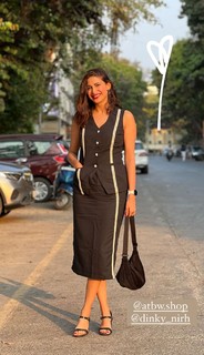 Aahana Kumra feet photo 12