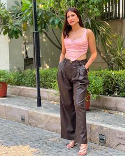 Aahana Kumra feet photo 20