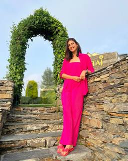 Aahana Kumra feet photo 17