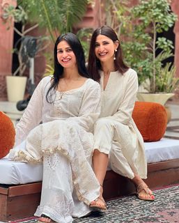 Aahana Kumra feet photo 12