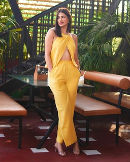 Aahana Kumra feet photo 10