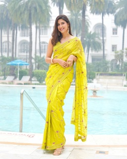 Aahana Kumra feet photo 20