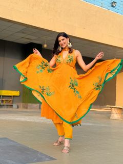 Aahana Kumra feet photo 5