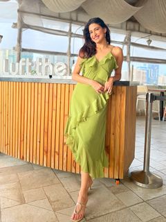 Aahana Kumra feet photo 17