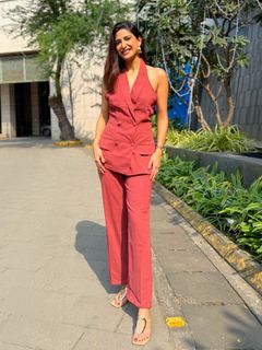 Aahana Kumra feet photo 15