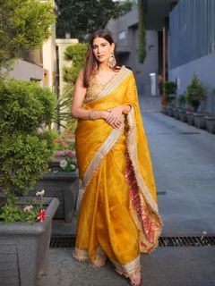 Aahana Kumra feet photo 3