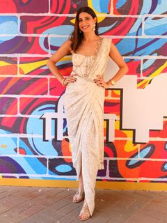 Aahana Kumra feet photo 5