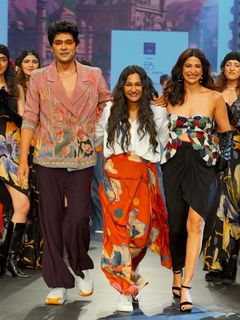 Aahana Kumra feet photo 20
