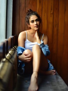 Aakanksha Singh feet photo 9