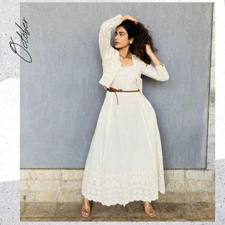 Aakanksha Singh feet photo 4