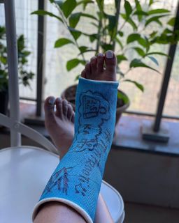 Aakanksha Singh feet photo 16