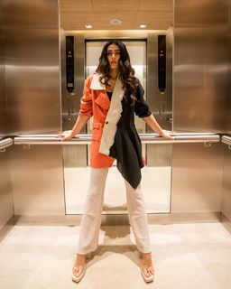 Aakanksha Singh feet photo 12