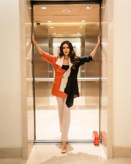 Aakanksha Singh feet photo 11