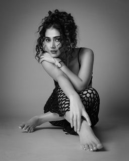 Aakanksha Singh feet photo 16