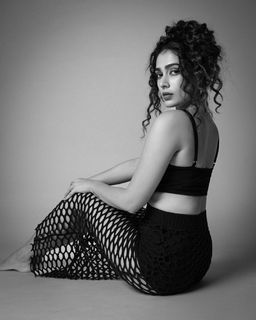 Aakanksha Singh feet photo 15