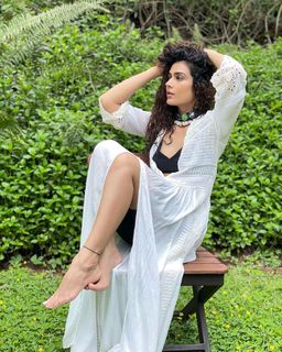 Aakanksha Singh feet photo 12