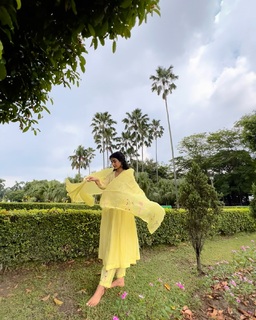 Aakanksha Singh feet photo 19