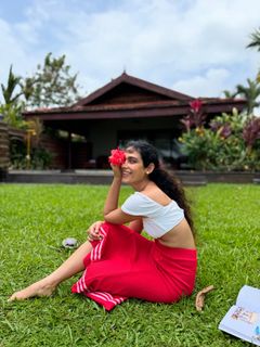 Aakanksha Singh feet photo 3