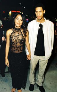 Aaliyah feet photo thumbnail