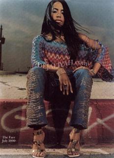 Aaliyah feet photo thumbnail